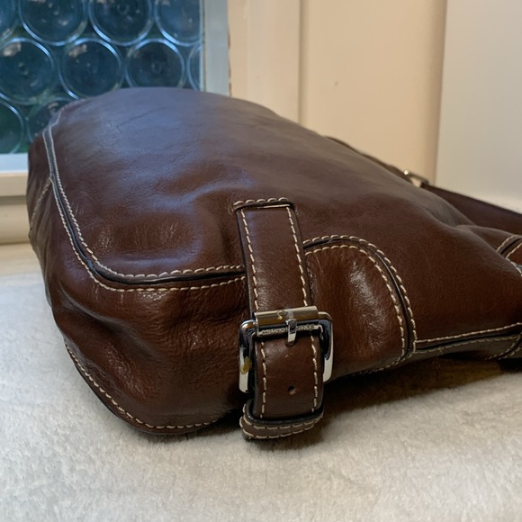 Michael Kors vintage cognac hobo with silver hardware - Picture 4 of 13